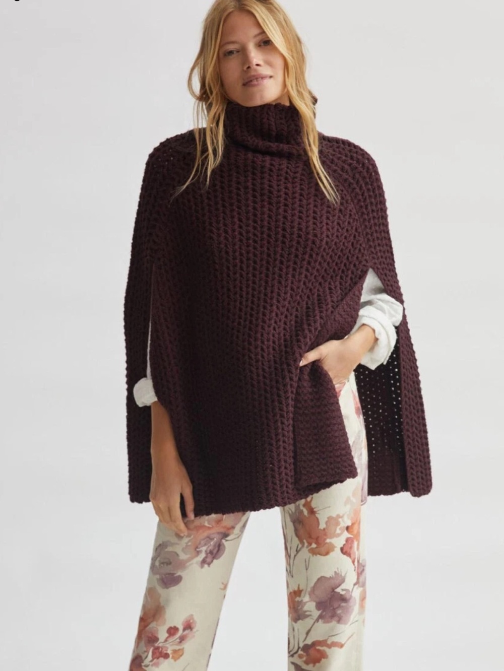 ANTHROPOLOGIE Bell-Sleeved Knit Poncho Wine Burgundy One Size
